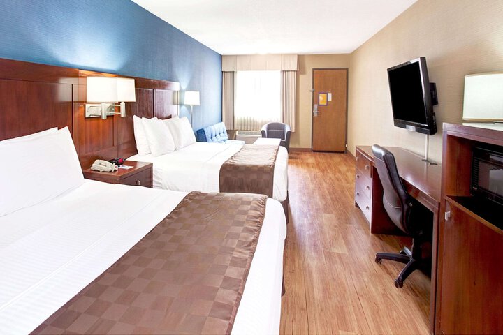 Travelodge by Wyndham Culver City