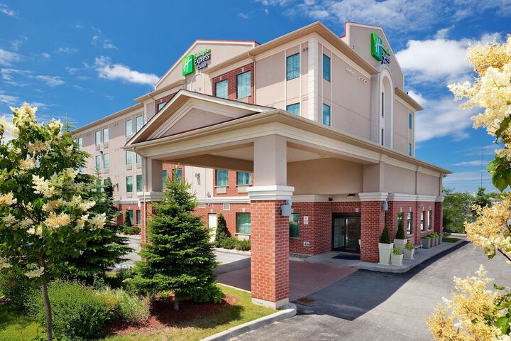 Holiday Inn Express Hotel & Suites Barrie by IHG