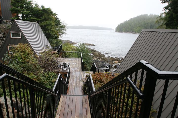 Duffin Cove Oceanfront Lodging
