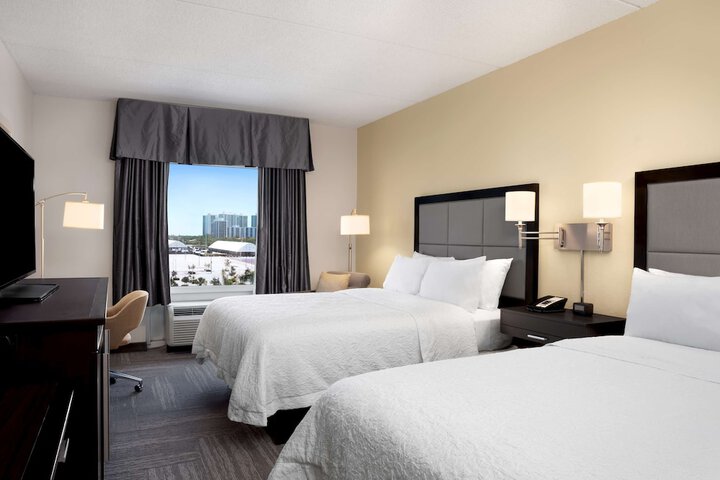 Hampton Inn by Hilton Hallandale Beach Aventura