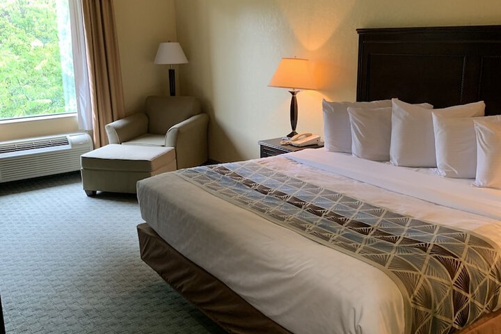 Room 9 of 36