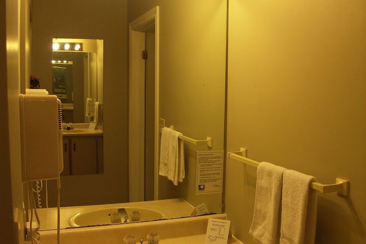 Room 30 of 43