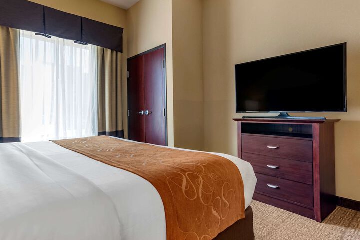 Room 17 of 32