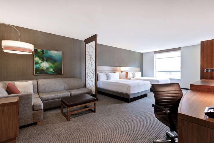 Room 28 of 84