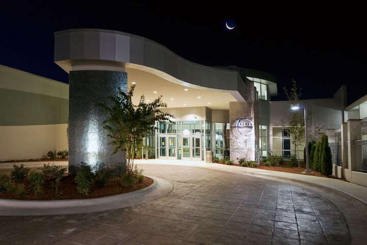 Oasis Hotel & Convention Center an Ascend Collection Hotel