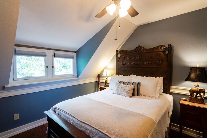 Kennedy Manor B & B