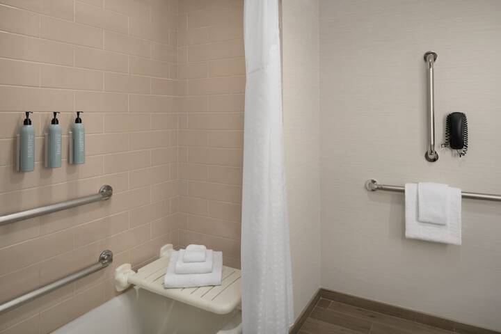 Room 19 of 50