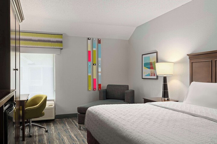 Room 20 of 33