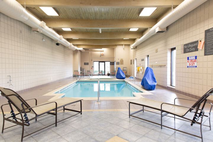 Pool 4 of 39