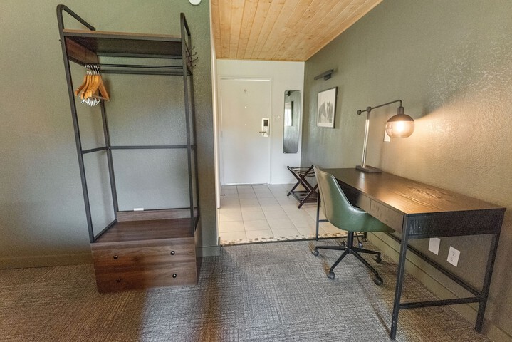Tremont Lodge & Resort