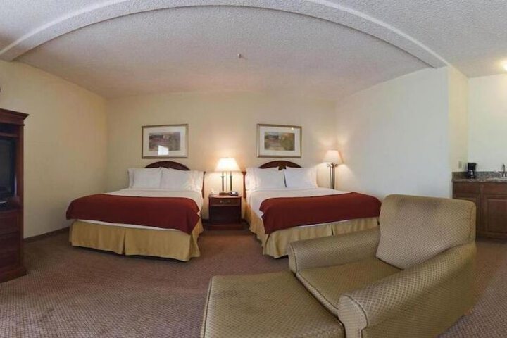 Baymont Inn & Suites by Wyndham
