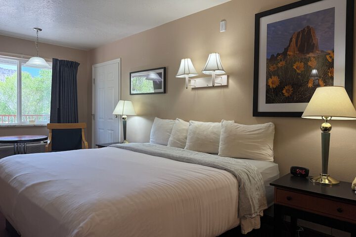 Cathedral Valley Inn