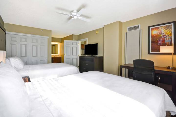 Room 14 of 39