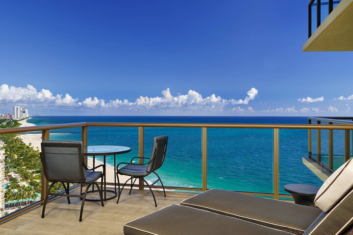 The St. Regis Bal Harbour Resort