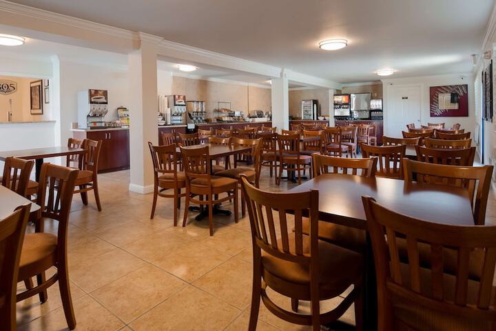 Lompoc Valley Inn and Suites