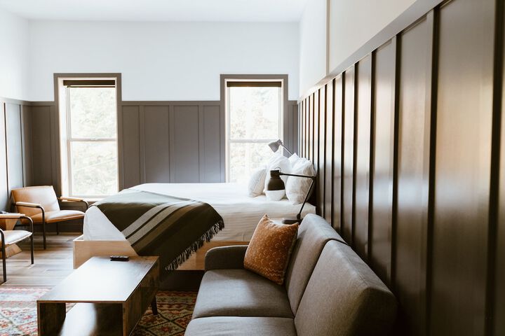 Room 49 of 71