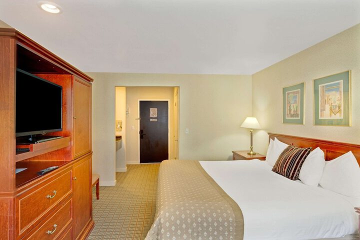 Room 18 of 43