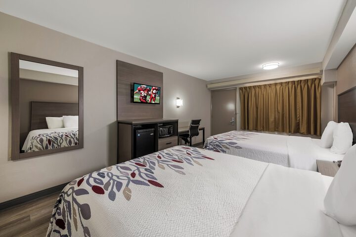 Room 22 of 37