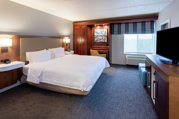 Room 25 of 44