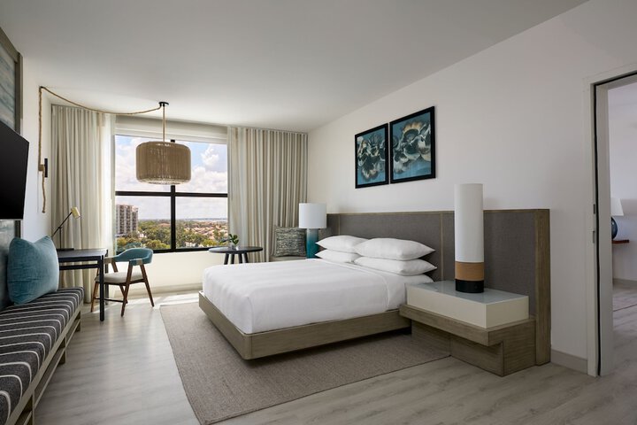 Room 26 of 101
