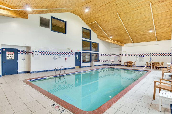 Pool 6 of 32
