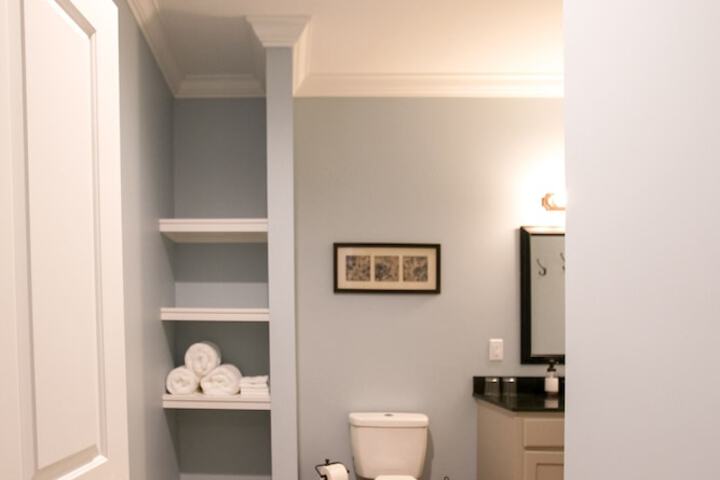 Room 8 of 48