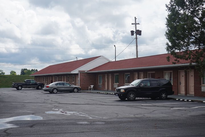Bellevue Hotel & Suites