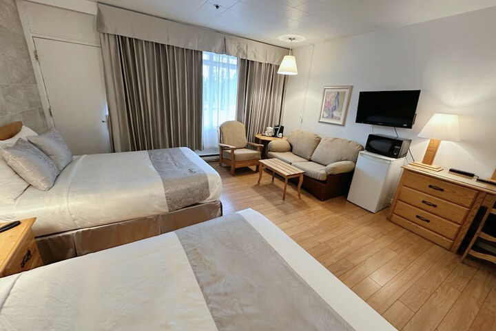 Room 27 of 35