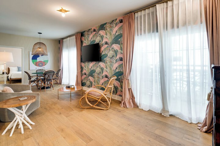 Room 57 of 125