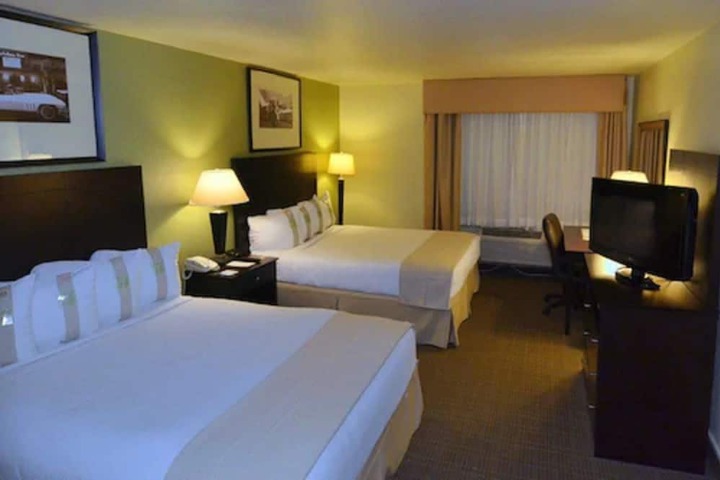 Room 14 of 40