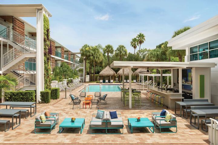 Hotel Alba Tapestry Collection by Hilton