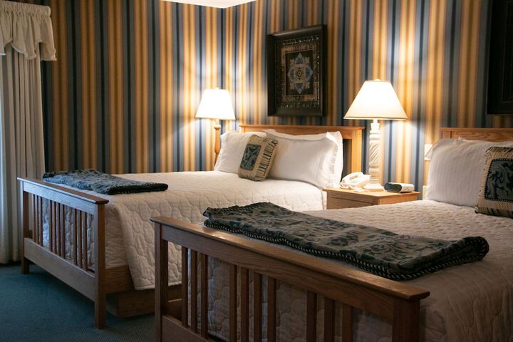 Room 41 of 77
