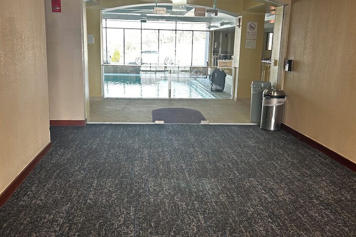 La Quinta Inn & Suites by Wyndham Stamford / New York City