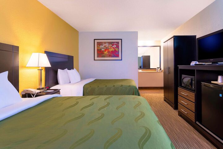 Room 27 of 52