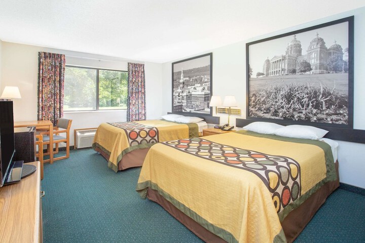 Room 13 of 15