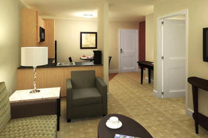 Room 17 of 32