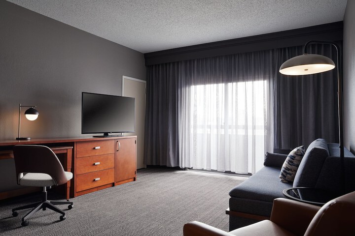 Room 15 of 35