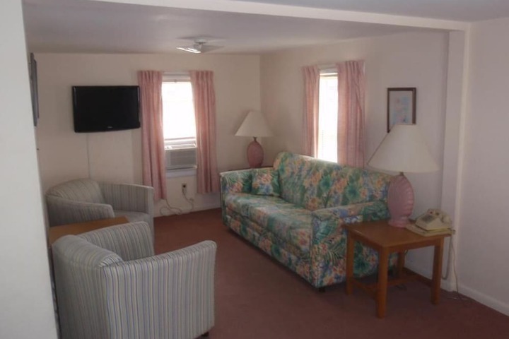 Room 153 of 167