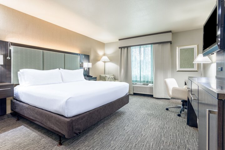 Room 17 of 41