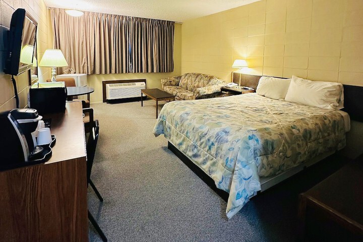 Room 10 of 54
