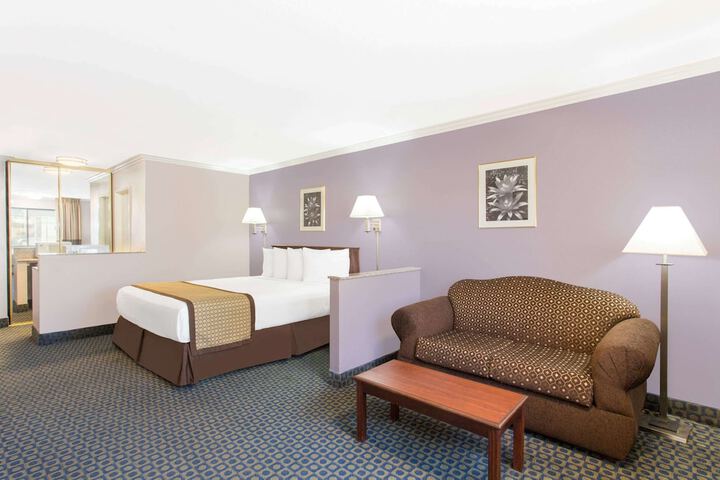 Days Inn by Wyndham Indio