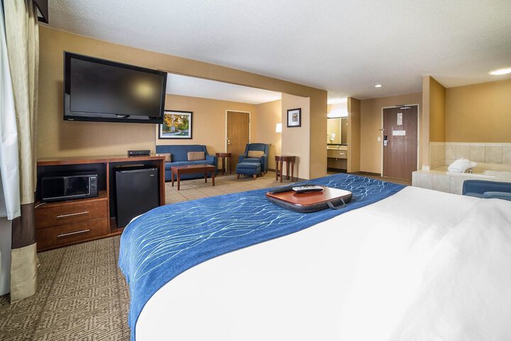 Room 12 of 40
