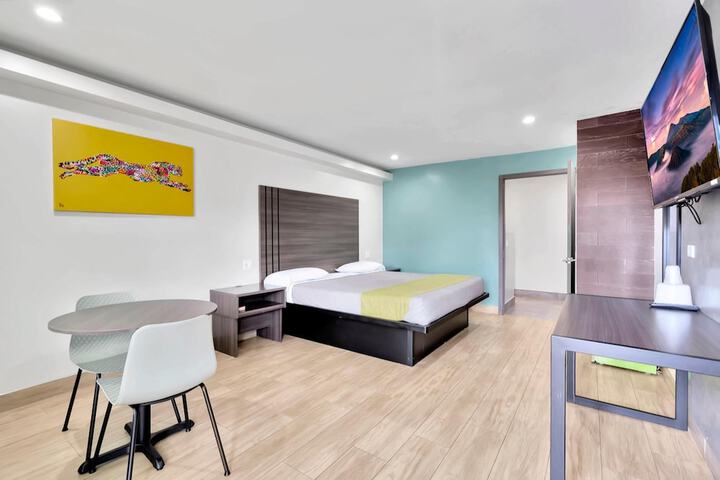 Room 27 of 30