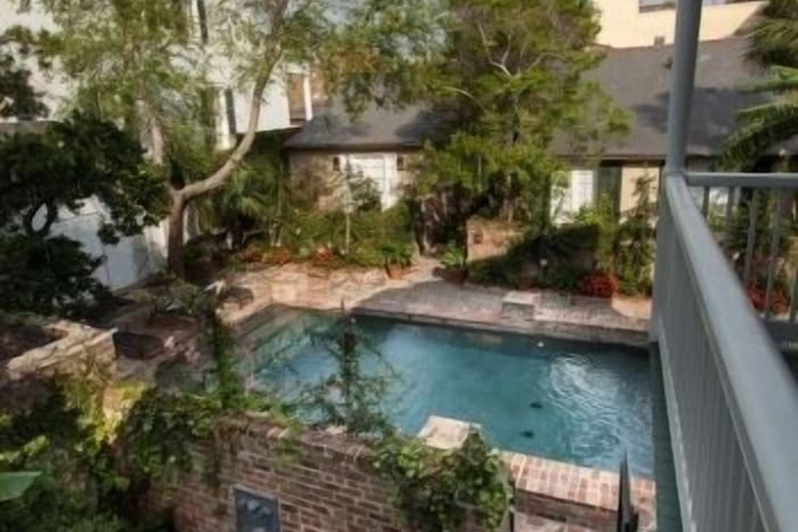 Pool 4 of 31