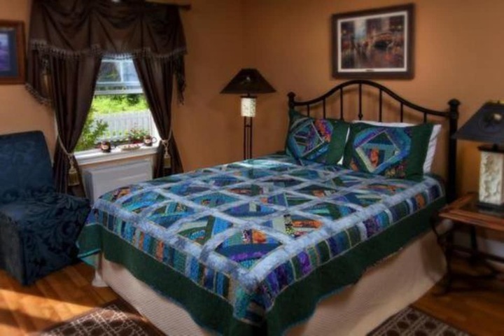 The Carriage House B & B
