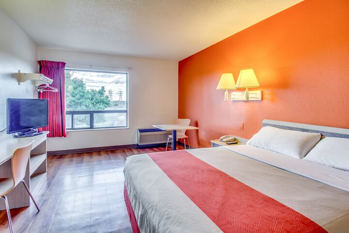 Room 21 of 29