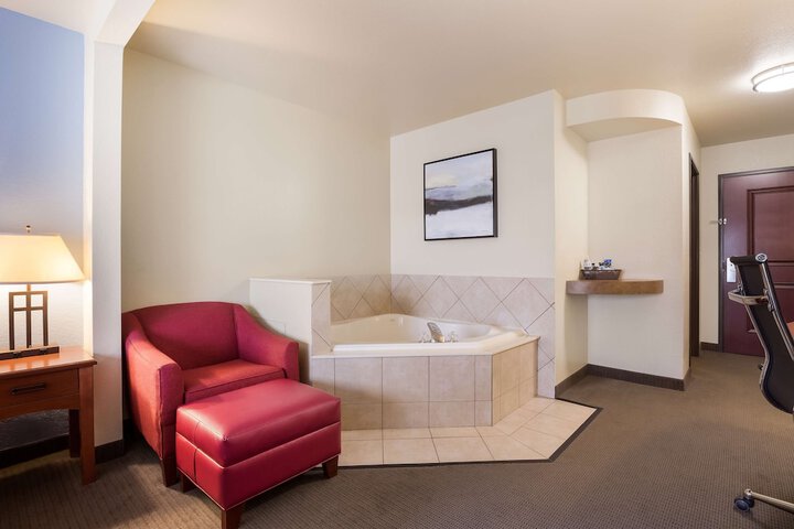 Room 12 of 31