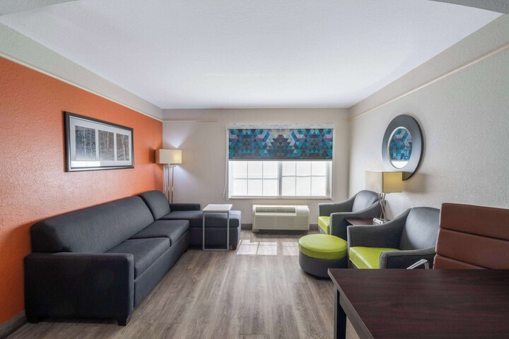 La Quinta Inn & Suites by Wyndham Prattville