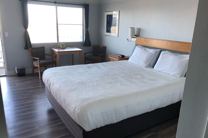 Room 25 of 46