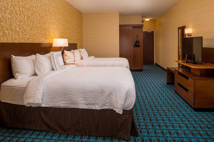 Fairfield Inn & Suites St. Louis Westport